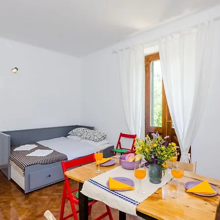 Eos & Vespera - One Bedroom With Terrace And Garden View... Apartment *
